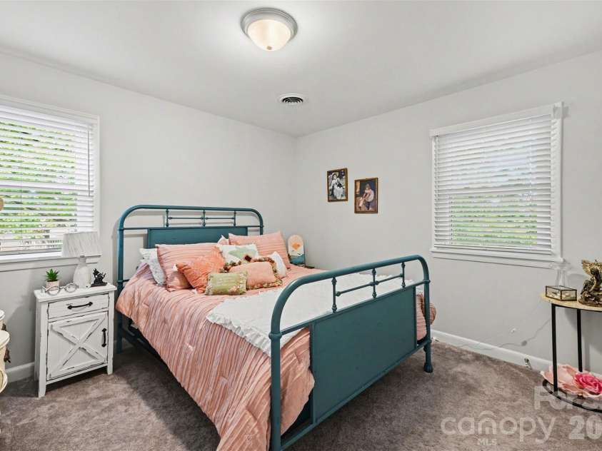 130 Cherokee Lane, Salisbury, NC 28147.  MLS# CAR4334676, YatesRealty ID 14126. 