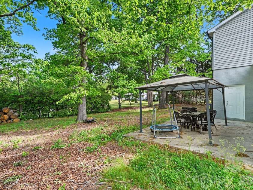 130 Cherokee Lane, Salisbury, NC 28147.  MLS# CAR4334676, YatesRealty ID 14126. 