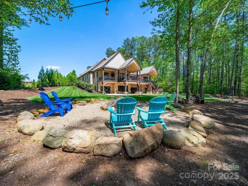 1579 Sunset Pointe Drive, Salisbury, NC 28146.  MLS# CAR4249912, YatesRealty ID 14126. 