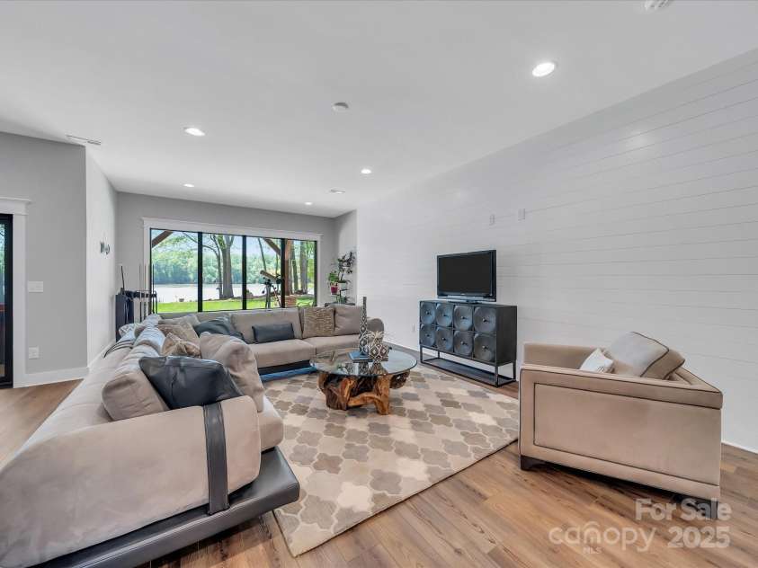 1579 Sunset Pointe Drive, Salisbury, NC 28146.  MLS# CAR4249912, YatesRealty ID 14126. Basement Living Area