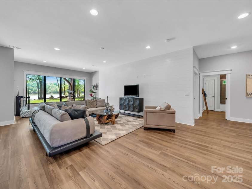 1579 Sunset Pointe Drive, Salisbury, NC 28146.  MLS# CAR4249912, YatesRealty ID 14126. Living area in Basement