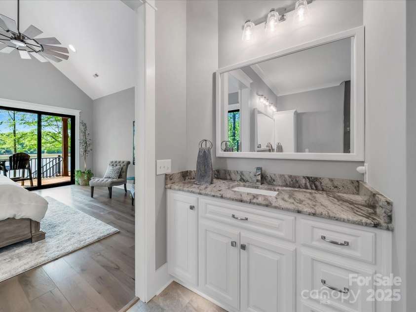 1579 Sunset Pointe Drive, Salisbury, NC 28146.  MLS# CAR4249912, YatesRealty ID 14126. Primary Bath