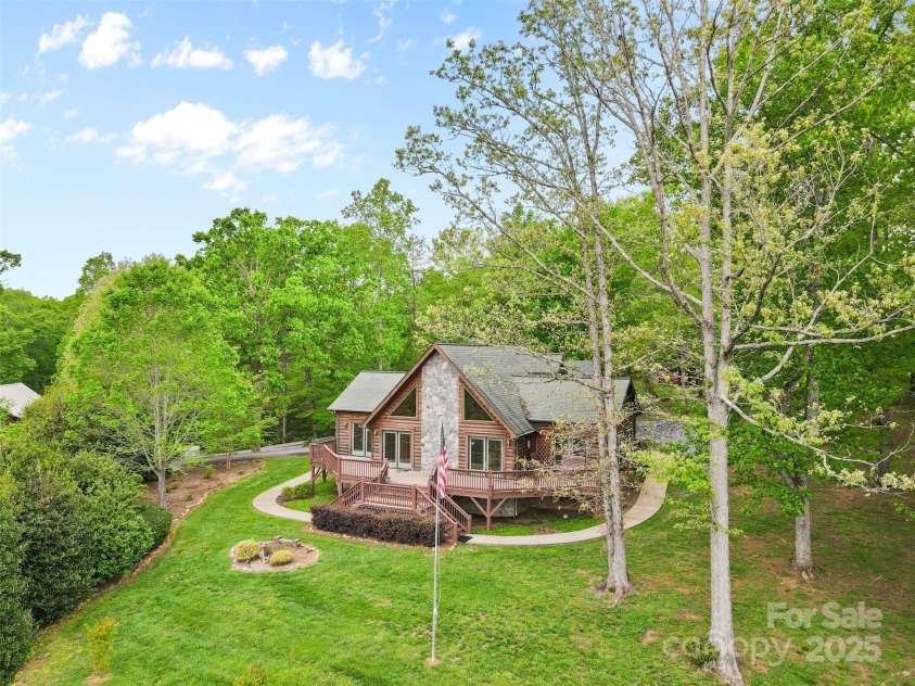 28 Outback Trail, Nebo, NC 28761.  MLS# CAR4249143, YatesRealty ID 14128. 
