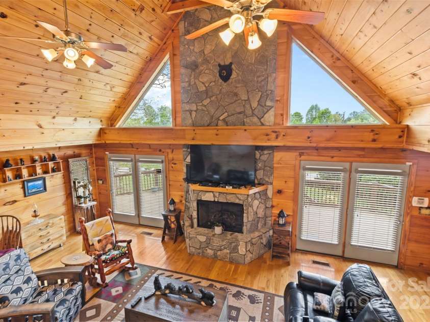 28 Outback Trail, Nebo, NC 28761.  MLS# CAR4249143, YatesRealty ID 14128. 