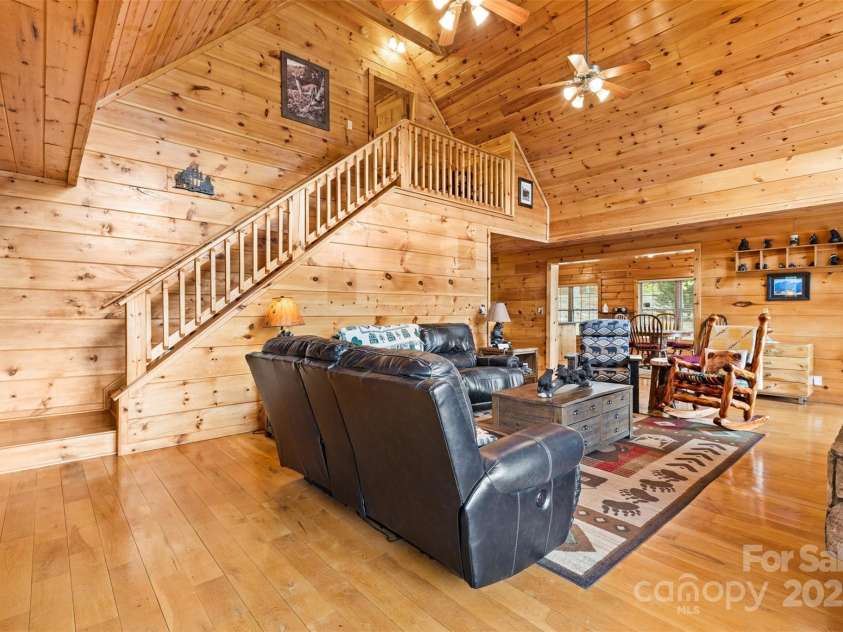 28 Outback Trail, Nebo, NC 28761.  MLS# CAR4249143, YatesRealty ID 14128. 
