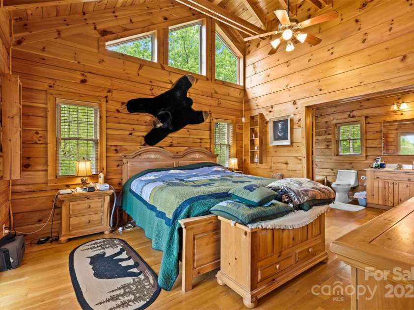 28 Outback Trail, Nebo, NC 28761.  MLS# CAR4249143, YatesRealty ID 14128. 