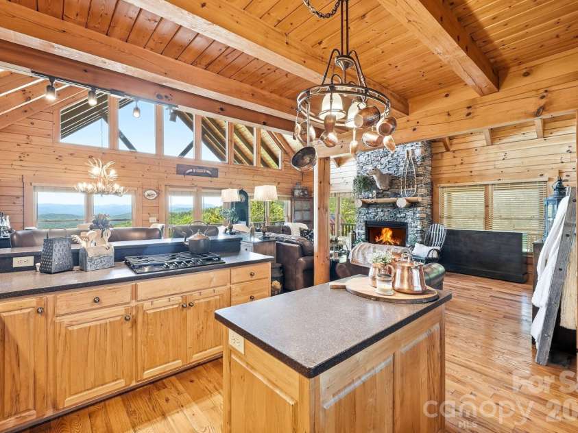 3918 Skyline Drive, Morganton, NC 28655.  MLS# CAR4371181, YatesRealty ID 14128. 