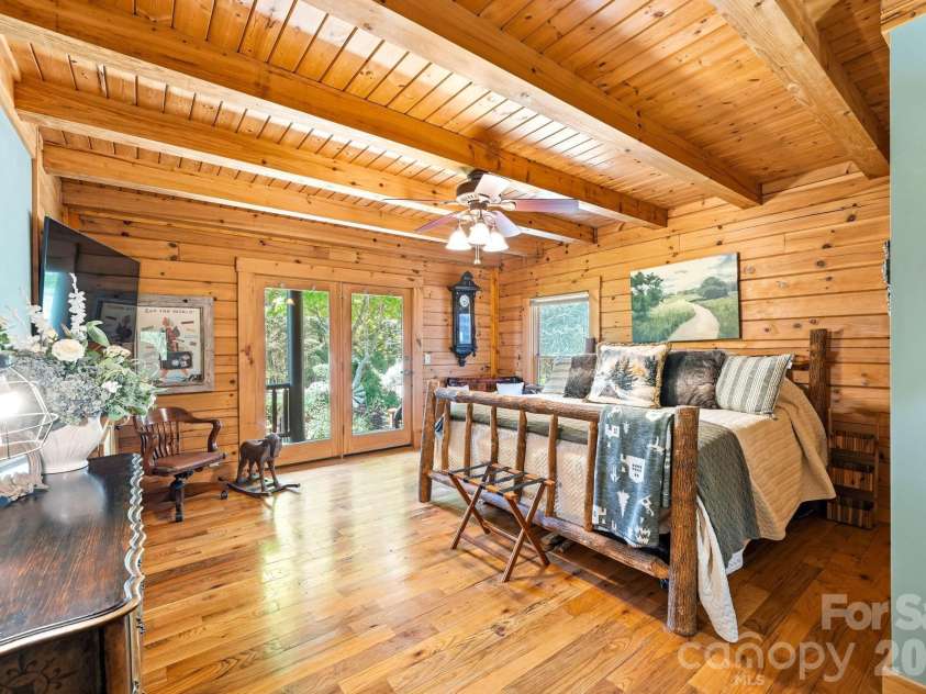 3918 Skyline Drive, Morganton, NC 28655.  MLS# CAR4371181, YatesRealty ID 14128. 