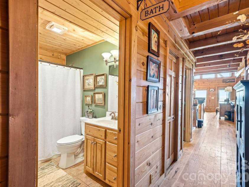3918 Skyline Drive, Morganton, NC 28655.  MLS# CAR4371181, YatesRealty ID 14128. 