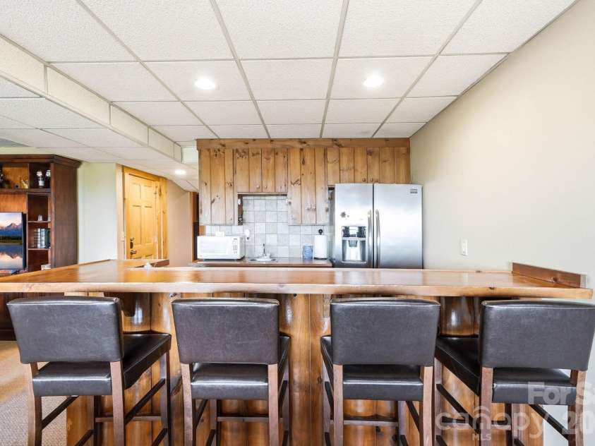 3918 Skyline Drive, Morganton, NC 28655.  MLS# CAR4371181, YatesRealty ID 14128. 