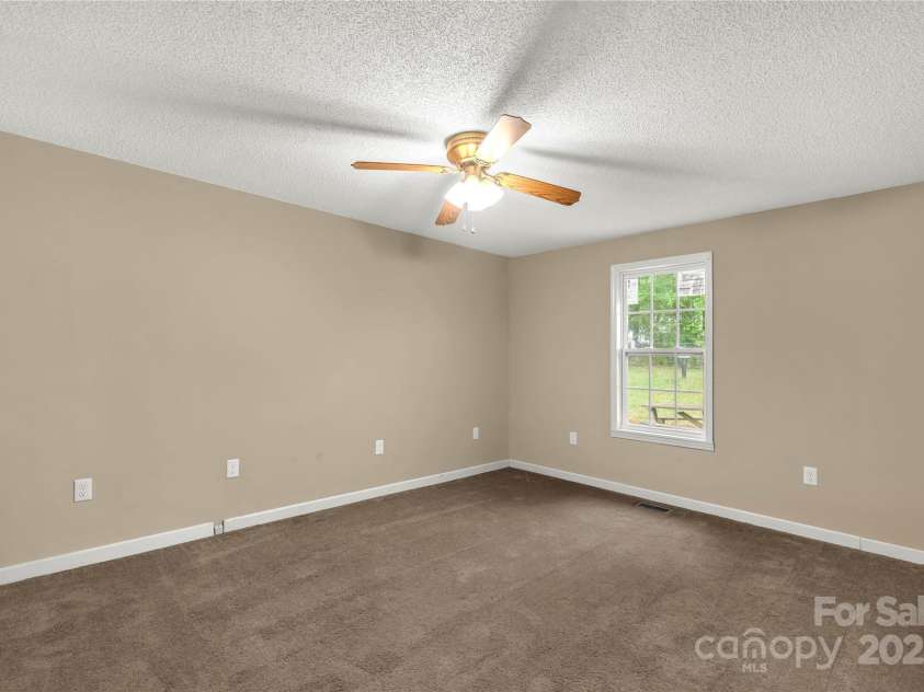 1215 Eastcreek Road, Fort Lawn, SC 29714.  MLS# CAR4249147, YatesRealty ID 14129. 