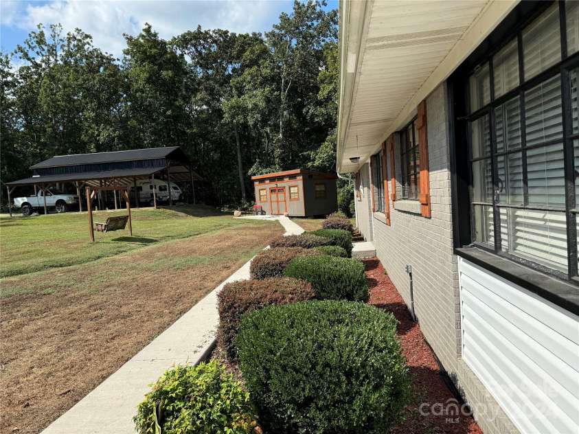 9618 Hwy 207 Highway, Pageland, SC 29728.  MLS# CAR4180604, YatesRealty ID 1413. 