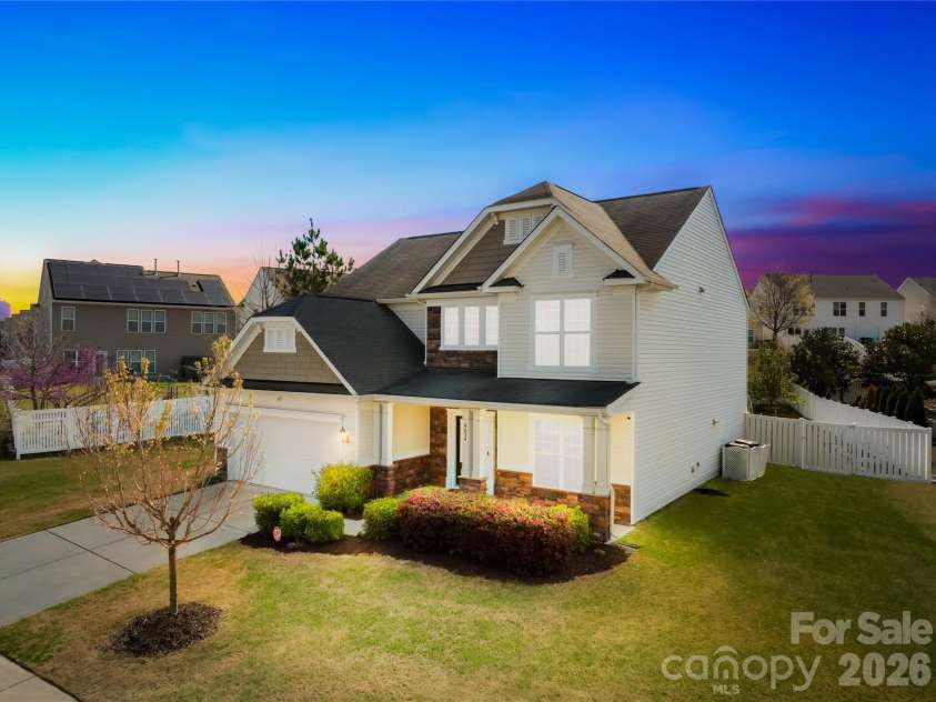 6634 Coral Rose Road, Charlotte, NC 28277.  MLS# CAR4362748, YatesRealty ID 14130. 