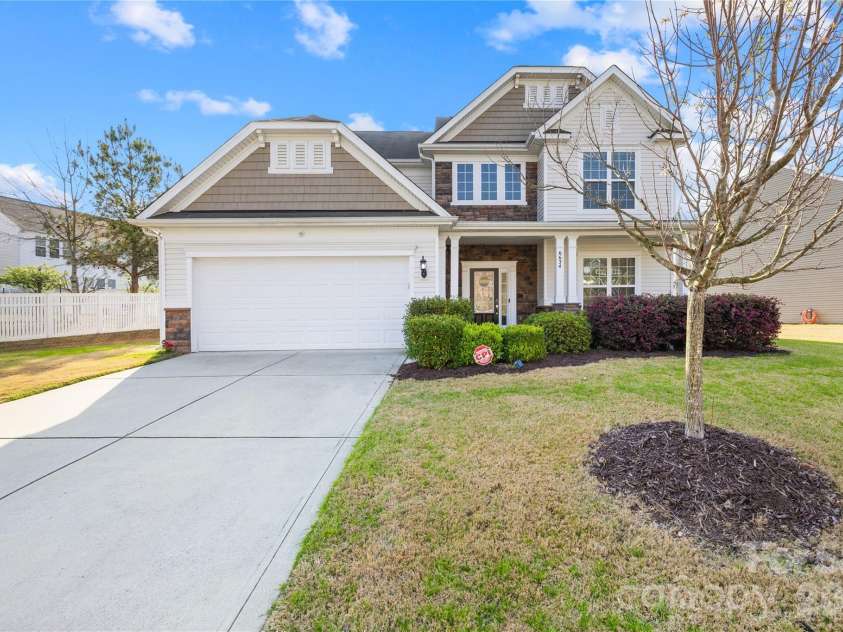 6634 Coral Rose Road, Charlotte, NC 28277.  MLS# CAR4362748, YatesRealty ID 14130. 