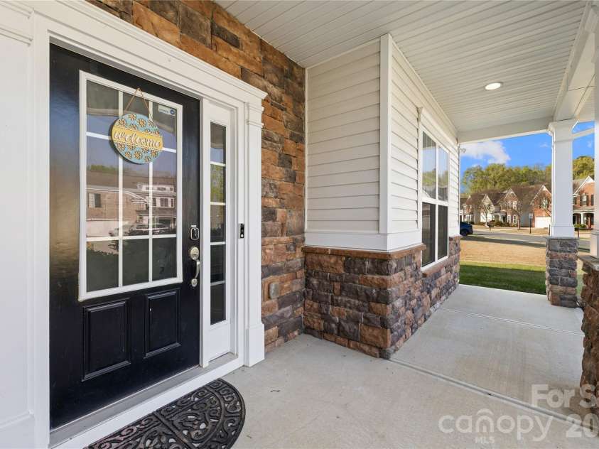 6634 Coral Rose Road, Charlotte, NC 28277.  MLS# CAR4362748, YatesRealty ID 14130. 
