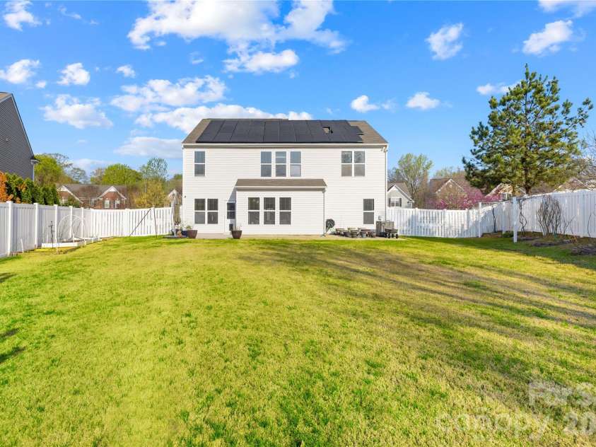 6634 Coral Rose Road, Charlotte, NC 28277.  MLS# CAR4362748, YatesRealty ID 14130. 