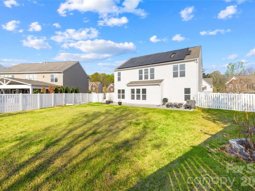 6634 Coral Rose Road, Charlotte, NC 28277.  MLS# CAR4362748, YatesRealty ID 14130. 