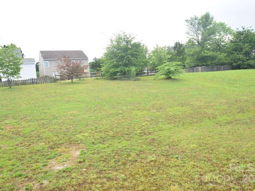 6105 Follow The Trail, Indian Trail, NC 28079.  MLS# CAR4259238, YatesRealty ID 14131. 