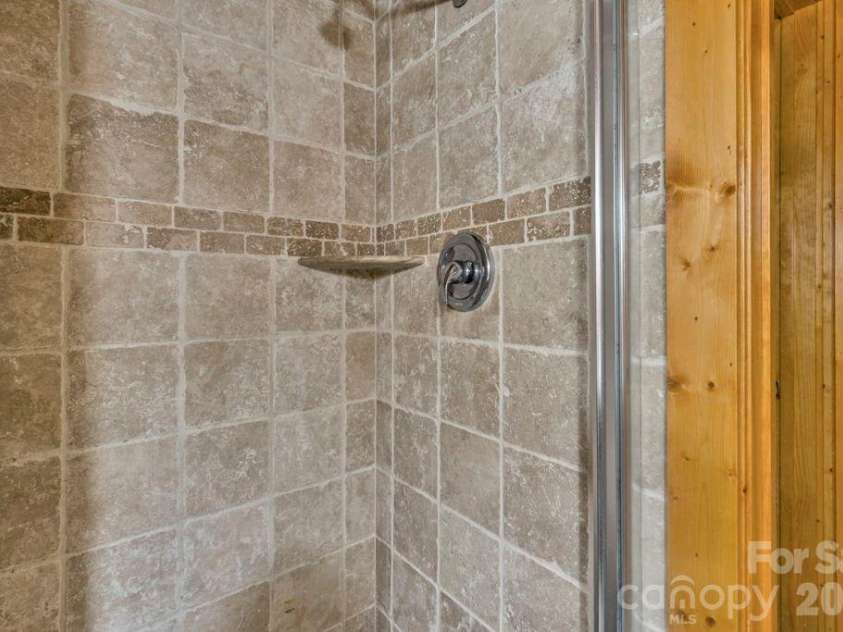 233 Cherry Road, Boone, NC 28607.  MLS# CAR4363942, YatesRealty ID 14132. 