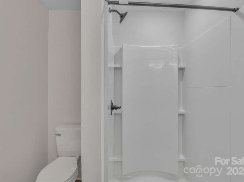 1933 St Mark Street, Charlotte, NC 28216.  MLS# CAR4259353, YatesRealty ID 14133. 