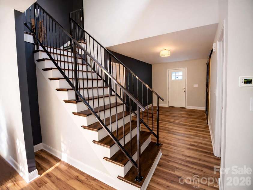 6615 ROCKWELL Boulevard, Charlotte, NC 28269.  MLS# CAR4367291, YatesRealty ID 14133. 