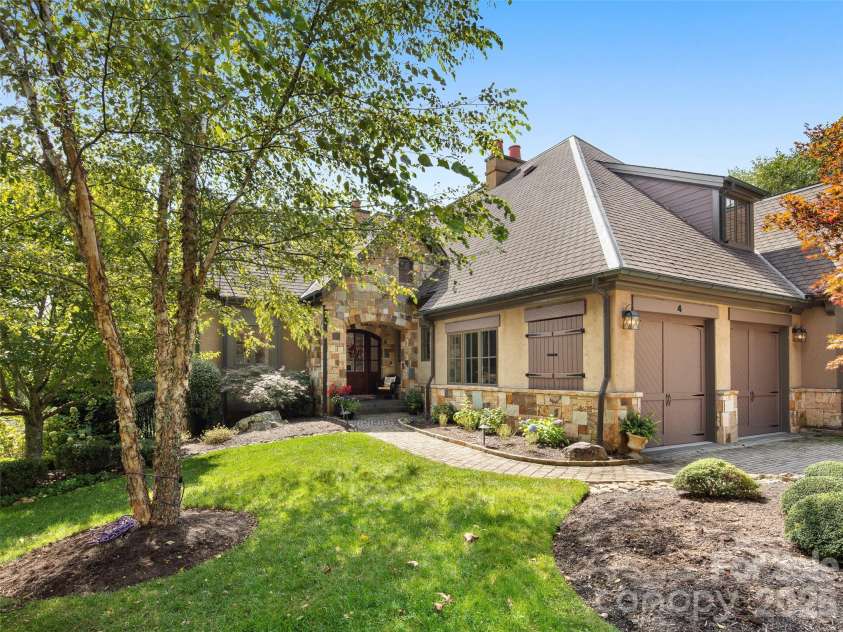 4 Windelsham Way, Arden, NC 28704.  MLS# CAR4364537, YatesRealty ID 14134. 