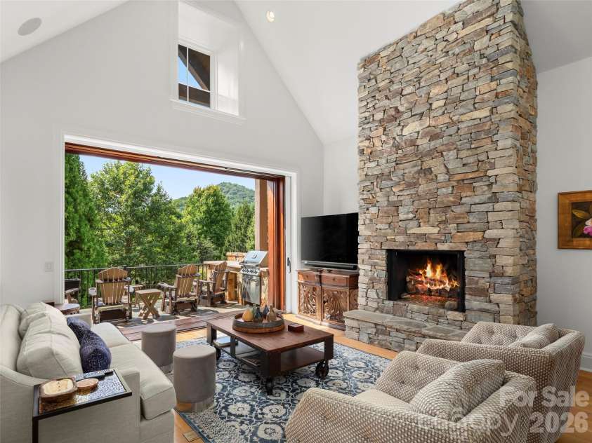 4 Windelsham Way, Arden, NC 28704.  MLS# CAR4364537, YatesRealty ID 14134. 