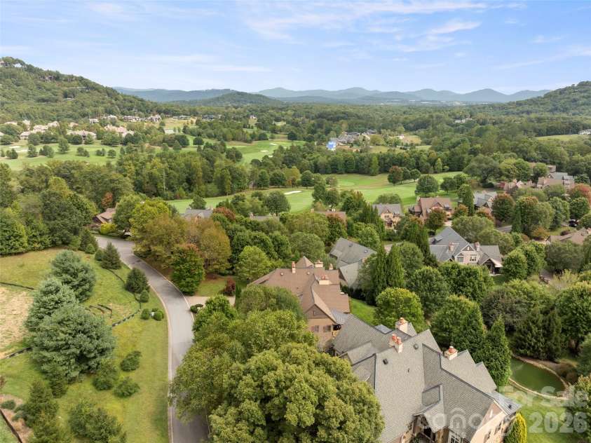 4 Windelsham Way, Arden, NC 28704.  MLS# CAR4364537, YatesRealty ID 14134. 
