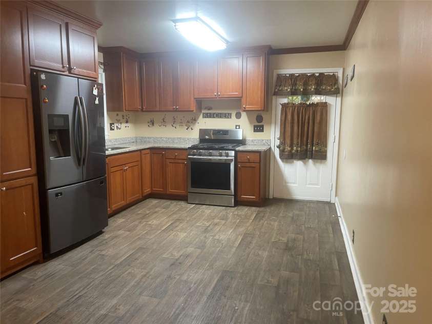 734 Harris Street, Concord, NC 28025.  MLS# CAR4250469, YatesRealty ID 14134. 