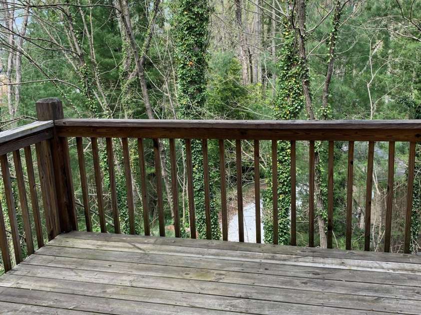 111 Alpine Ridge Drive, Asheville, NC 28803.  MLS# CAR4259714, YatesRealty ID 14135. 