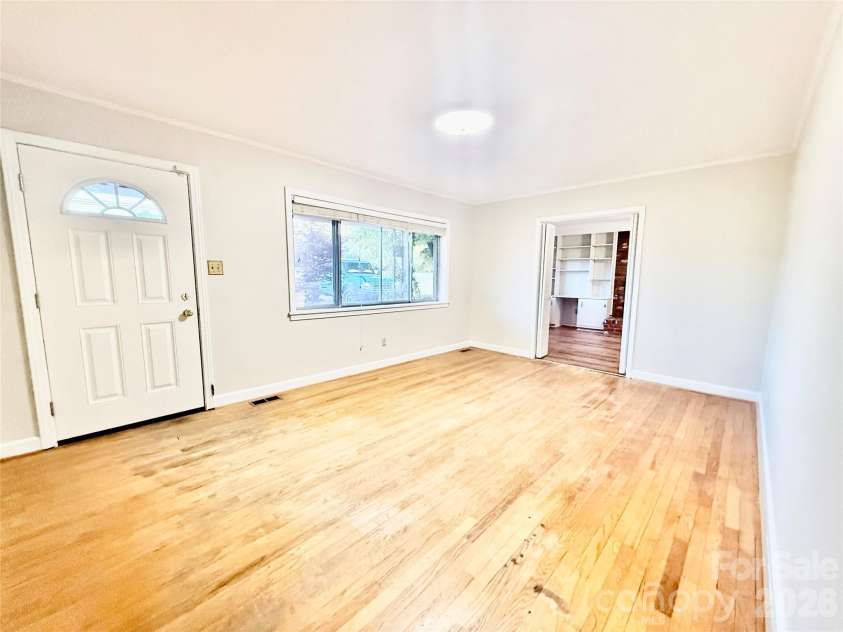115 Chester Avenue, Great Falls, SC 29055.  MLS# CAR4315415, YatesRealty ID 14135. 