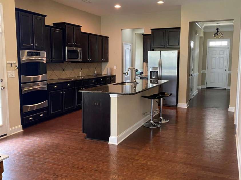 353 Montibello Drive, Mooresville, NC 28117.  MLS# CAR4239567, YatesRealty ID 14136. 