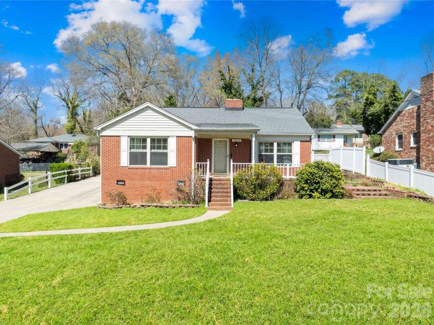 1912 Old West Lane, Gastonia, NC 28052.  MLS# CAR4349351, YatesRealty ID 14137. 