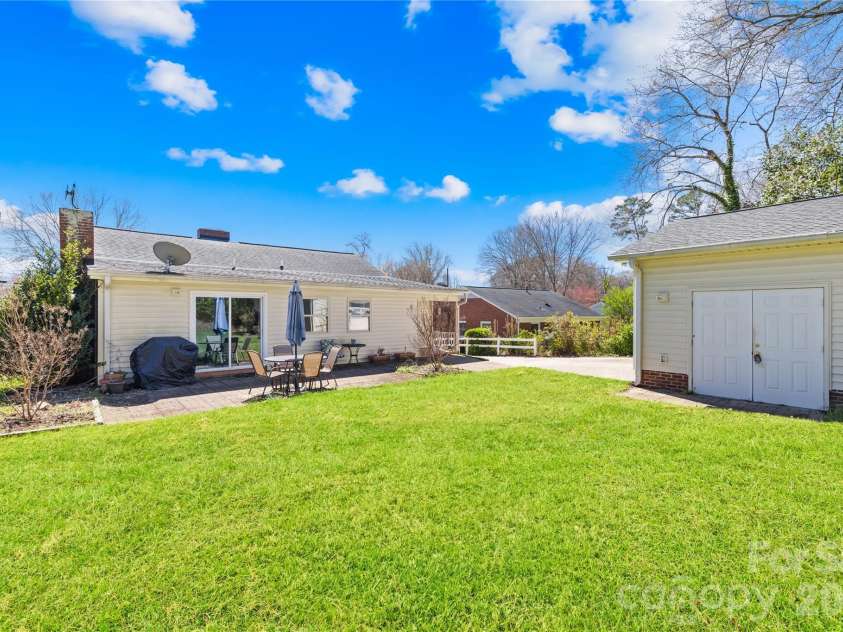 1912 Old West Lane, Gastonia, NC 28052.  MLS# CAR4349351, YatesRealty ID 14137. 