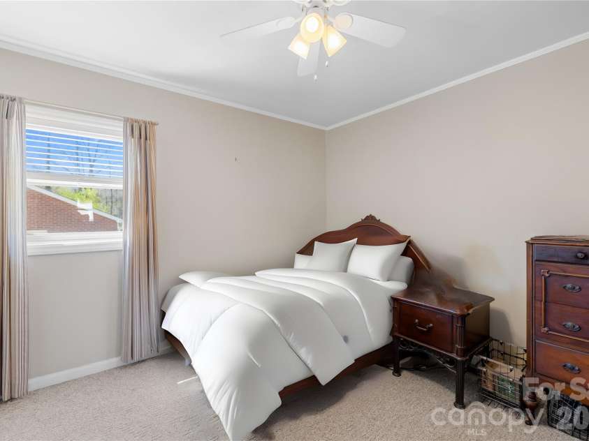 1912 Old West Lane, Gastonia, NC 28052.  MLS# CAR4349351, YatesRealty ID 14137. Digitally edited