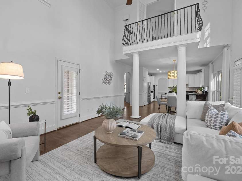 5303 Shasta Hill Court, Charlotte, NC 28211.  MLS# CAR4194738, YatesRealty ID 14138. 