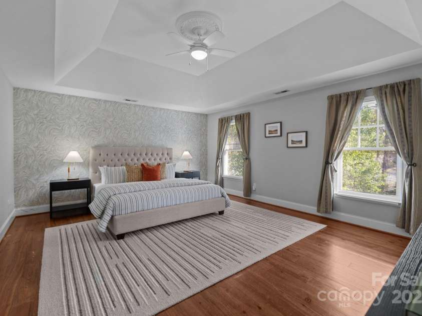 5303 Shasta Hill Court, Charlotte, NC 28211.  MLS# CAR4194738, YatesRealty ID 14138. 