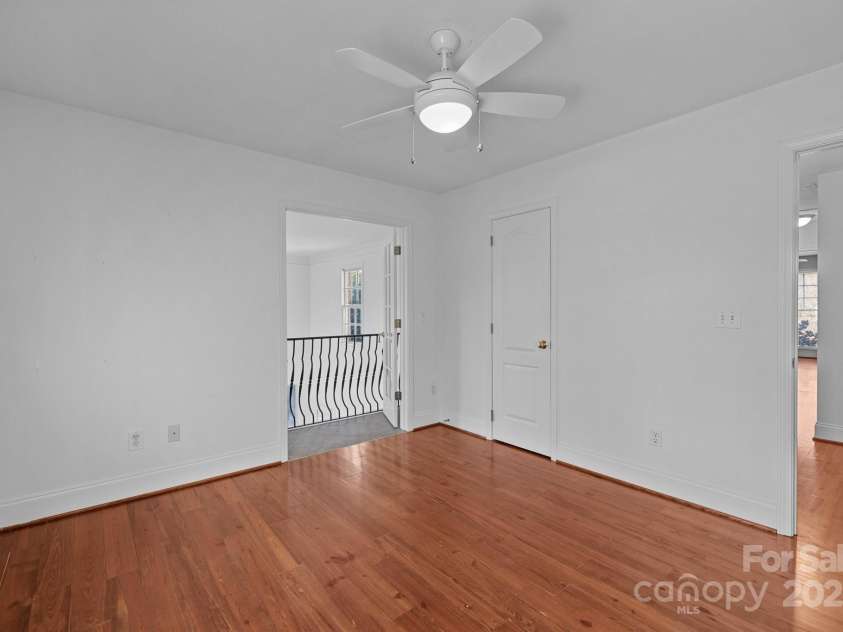 5303 Shasta Hill Court, Charlotte, NC 28211.  MLS# CAR4194738, YatesRealty ID 14138. 