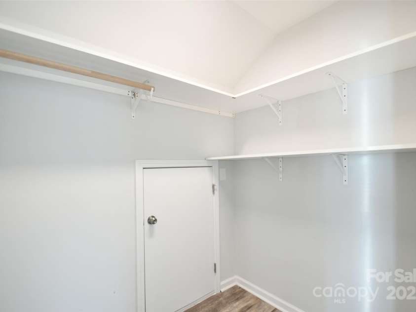 1229 Kohler Avenue, Charlotte, NC 28206.  MLS# CAR4214085, YatesRealty ID 1414. 