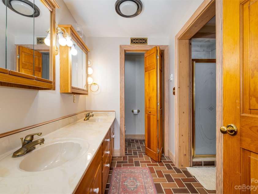 243 Jarab Hill Lane, Statesville, NC 28625.  MLS# CAR4095687, YatesRealty ID 1414. 