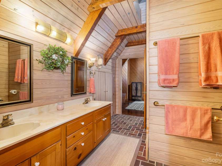 243 Jarab Hill Lane, Statesville, NC 28625.  MLS# CAR4095687, YatesRealty ID 1414. 