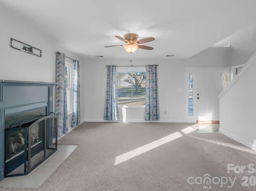 2984 Daffodil Court, Gastonia, NC 28054.  MLS# CAR4337455, YatesRealty ID 14140. 