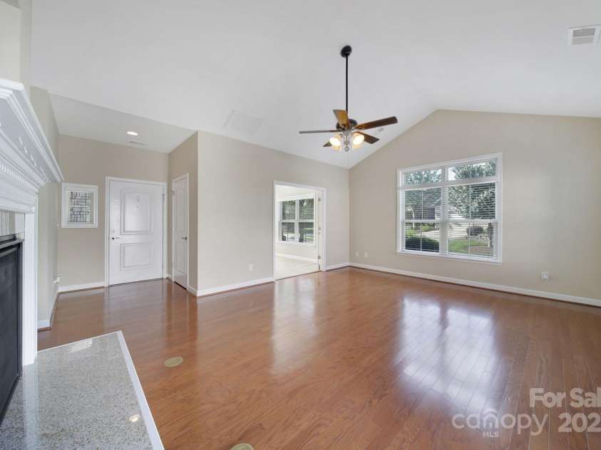 4919 Polo Gate Boulevard, Charlotte, NC 28216.  MLS# CAR4276719, YatesRealty ID 14140. Family Room
