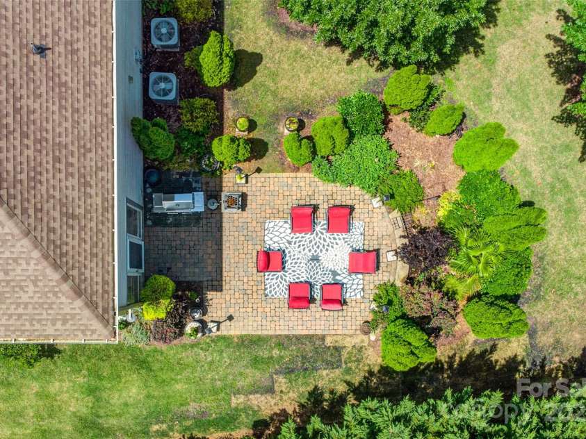 13204 Feale Court, Charlotte, NC 28278.  MLS# CAR4256733, YatesRealty ID 14141. 