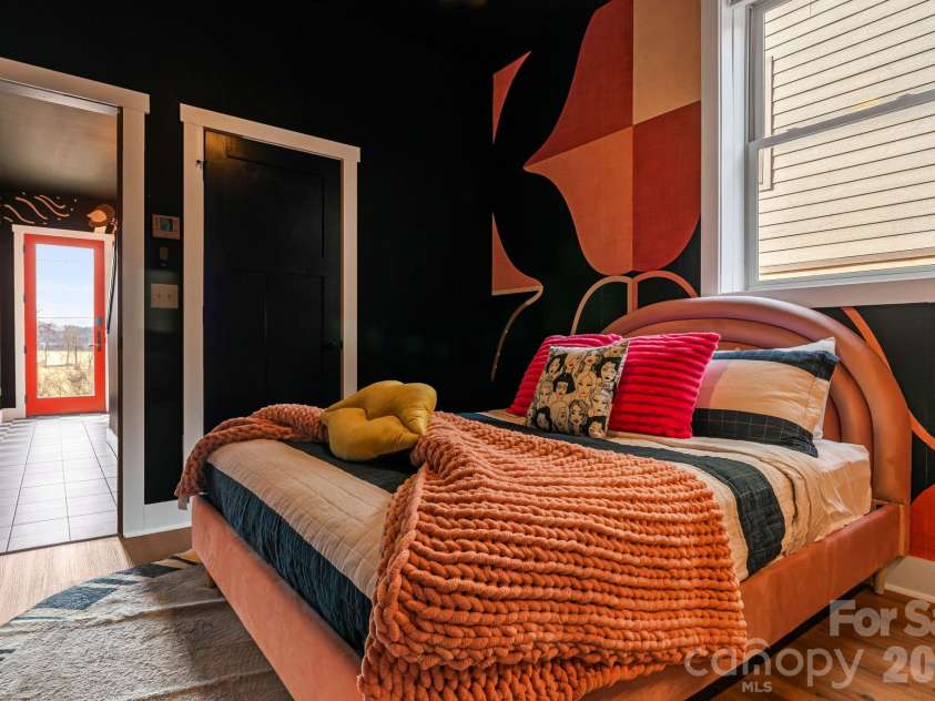 26 Upstream Way, Asheville, NC 28806.  MLS# CAR4334274, YatesRealty ID 14142. 