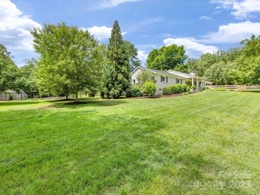 1031 Eldorado Avenue, Charlotte, NC 28262.  MLS# CAR4257964, YatesRealty ID 14143. 
