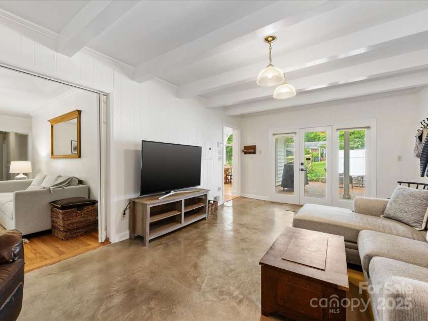 1031 Eldorado Avenue, Charlotte, NC 28262.  MLS# CAR4257964, YatesRealty ID 14143. 