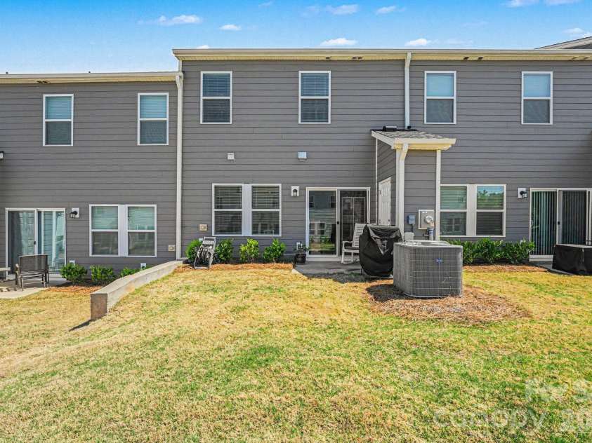 5530 Worrell Way, Kannapolis, NC 28081.  MLS# CAR4371575, YatesRealty ID 14143. 