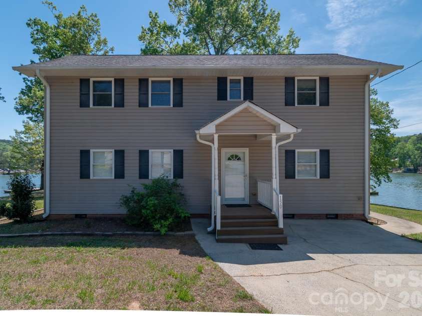 150 Pinehaven Lane, New London, NC 28127.  MLS# CAR4371563, YatesRealty ID 14144. 