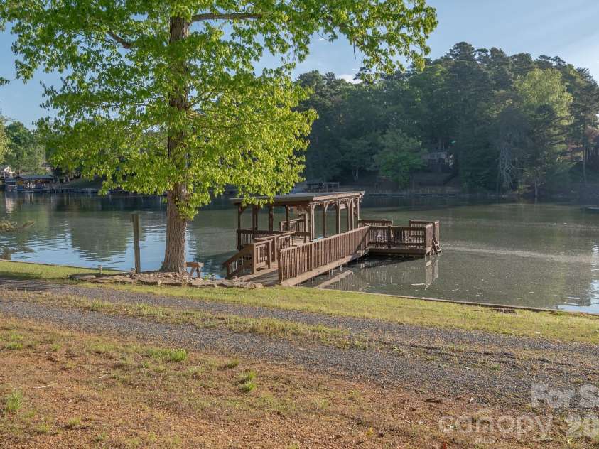 150 Pinehaven Lane, New London, NC 28127.  MLS# CAR4371563, YatesRealty ID 14144. 